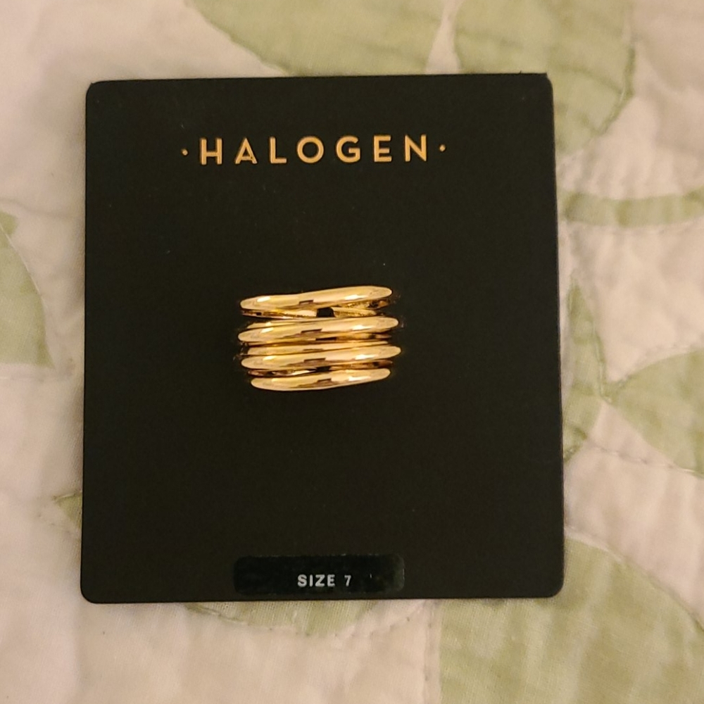 NWT Halogen Gold Tone Spiral Wrap Ring
